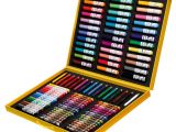 Malette A Coloriage Crayola Crayons De Couleurs Et Feutres Mallette De